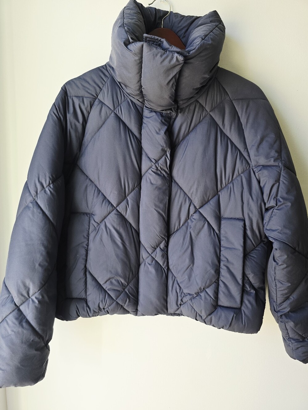 BCBG Quilted Puffer Jacket Muted Teal Blue Down Alternative Short Size M